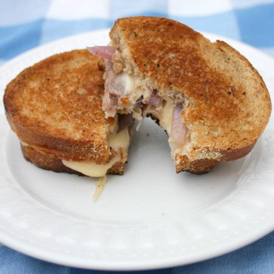 Drunken Grilled Cheese Bite - Recipe photo by Sweetphi