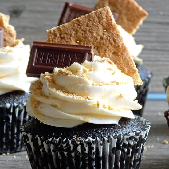 S'more Cupcakes - Recipe photo by emilyssweetindulgence