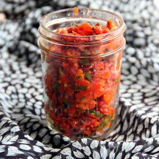 Pesto Rosso - Recipe photo by danid320