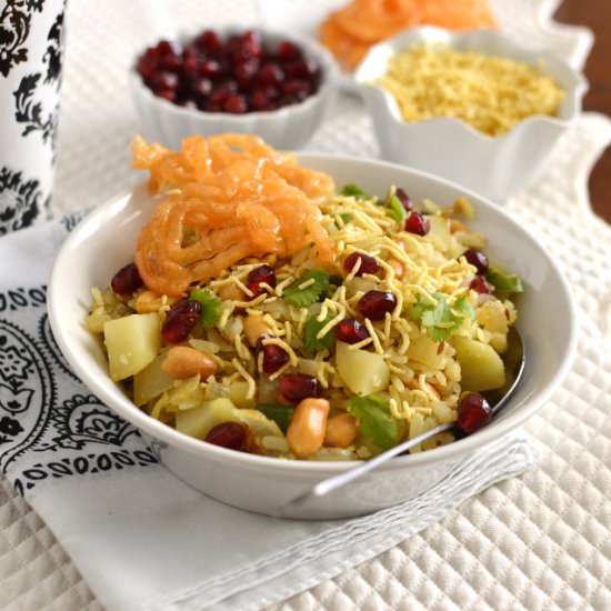 Indori Poha with Jalebi - Recipe photo by Pavani