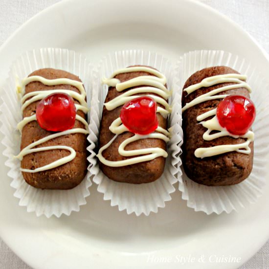 Chocolate Pastries - Recipe photo by RosettaLeht