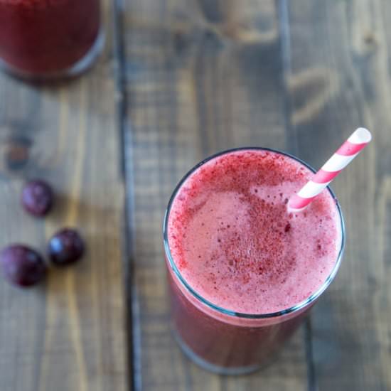 Cherry Almond Vodka Cocktail - Recipe photo by dinnersdishesanddesserts