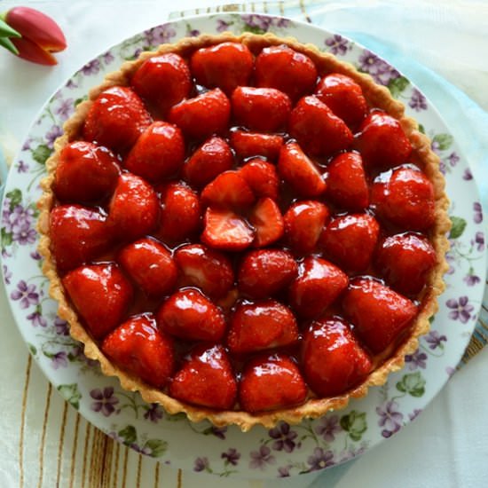 Strawberry Tart - Recipe photo by moonshine and lemon