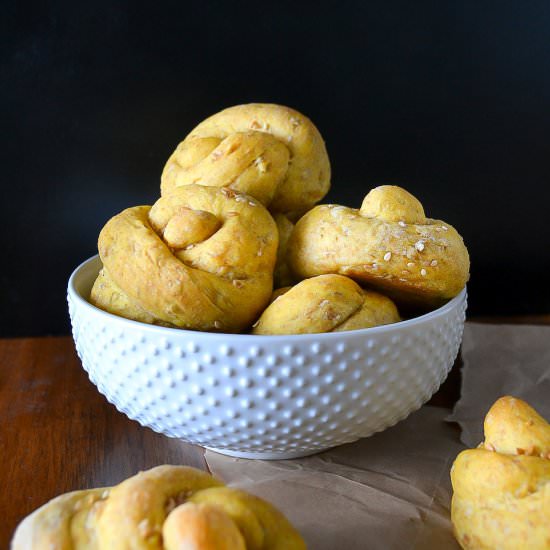 Cracked Wheat Pumpkin Topknot Rolls - Recipe photo by An Unrefined Vegan