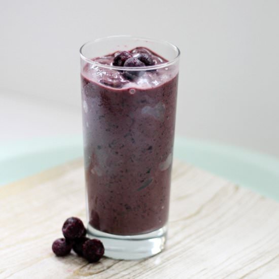 Chocolate Blueberry Protein Shake - Recipe photo by girllovesglam