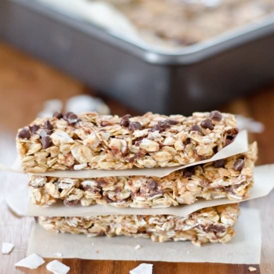 Coconut Chocolate Chip Granola Bars - Recipe photo by amykayskitchen