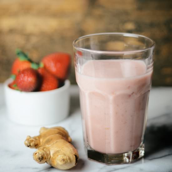 Raw Ginger Strawberry Smoothie - Recipe photo by abrowntable