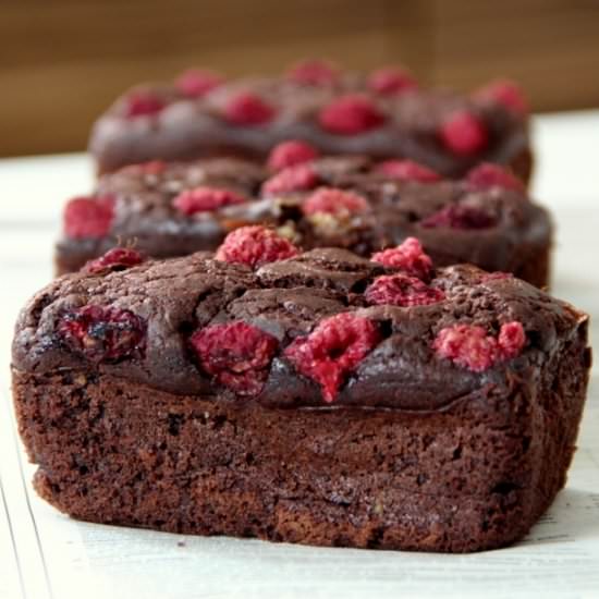 Cake with Avocado - Recipe photo by darka
