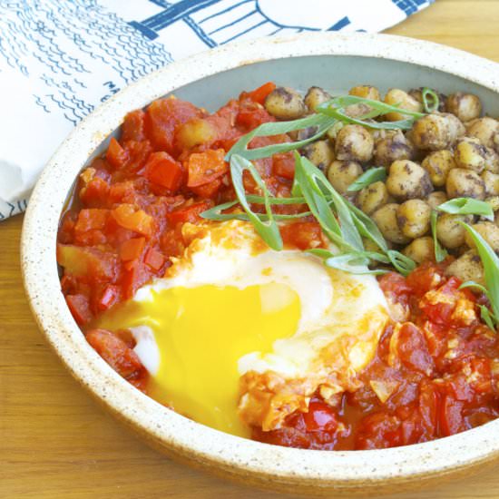 Shakshuka with Spiced Chickpeas - Recipe photo by thewacovegan