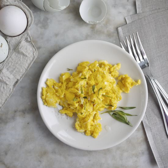 Soft Scrambled Farm Eggs - Recipe photo by blueeggkitchen