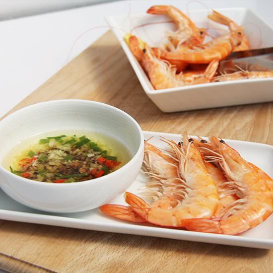 King Prawns with Garlic Dip Sauce - Recipe photo by PopandWok