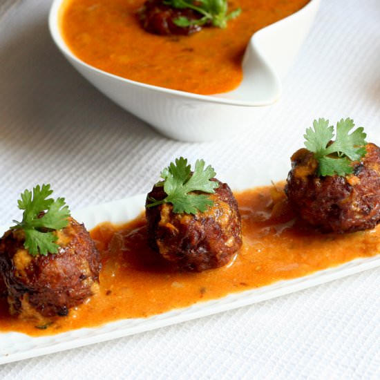 BOTTLE GOURD / LAUKI KOFTA CURRY - Recipe photo by shananya23