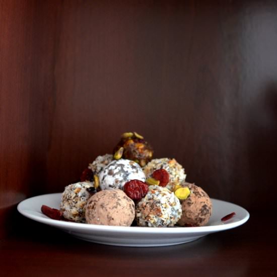 No-bake no-recipe date balls - Recipe photo by Happily Spiced