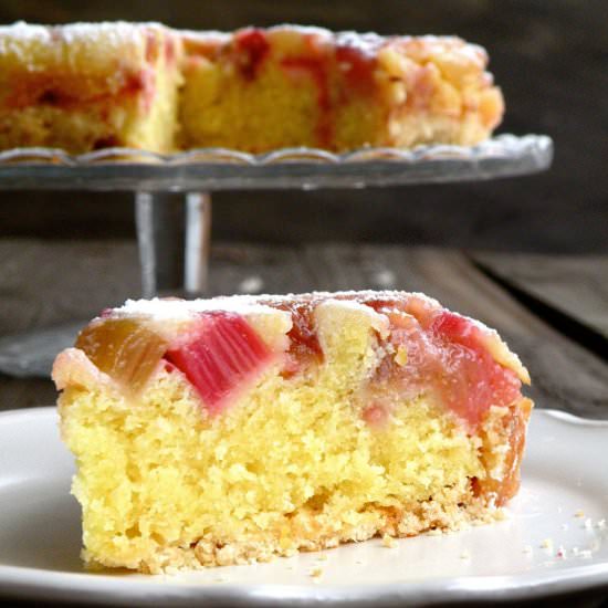 Rhubarb Cake - Recipe photo by Kas