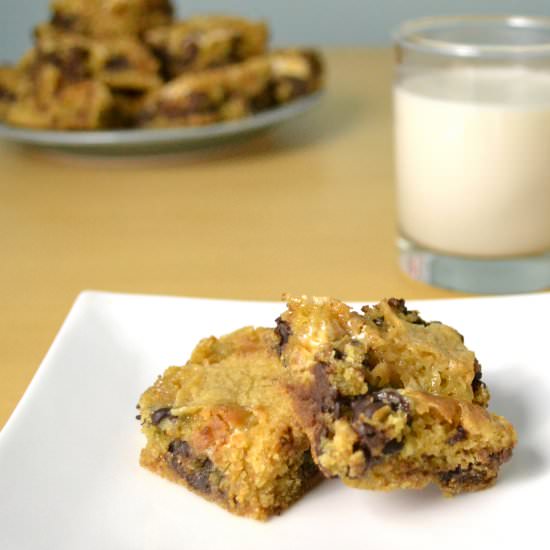 S'mores Cookie Bars - Recipe photo by laurenofalltrades