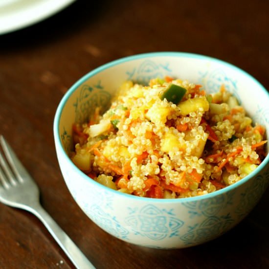 Carrot Chili Pepper Quinoa Salad - Recipe photo by Maniche