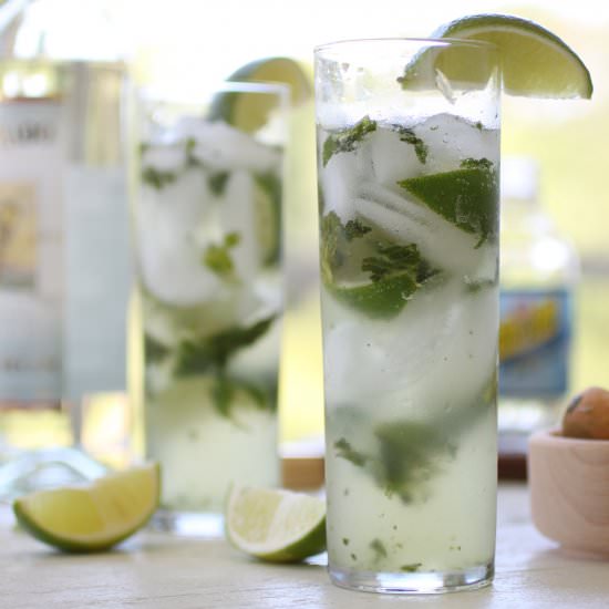 Classic Cuban Mojito - Recipe photo by FabFatale
