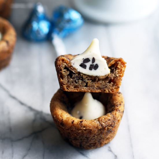 Cookies 'n' Cream Cookie Cups - Recipe photo by Leelalicious