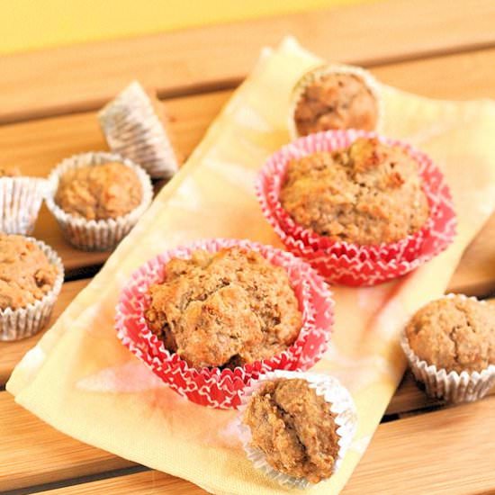 Wheat Peanut Butter Banana Muffins - Recipe photo by lcrowther