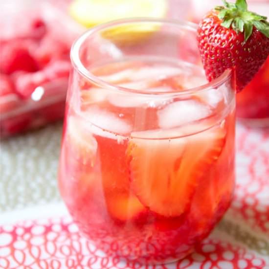 Simple Berry Sangria - Recipe photo by thealmondeater