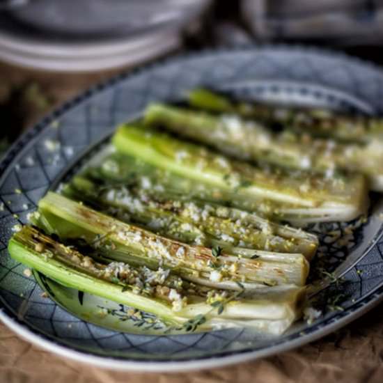 Broiled Leeks Vinaigrette - Recipe photo by SisBoomBlog