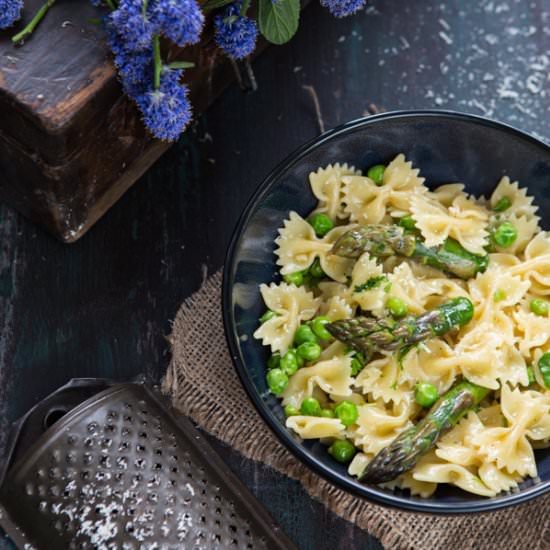 Brown Butter Pea Asparagus Farfalle - Recipe photo by Multiculti
