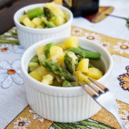 Asparagus Salad with Potatoes - Recipe photo by TotallyVeg