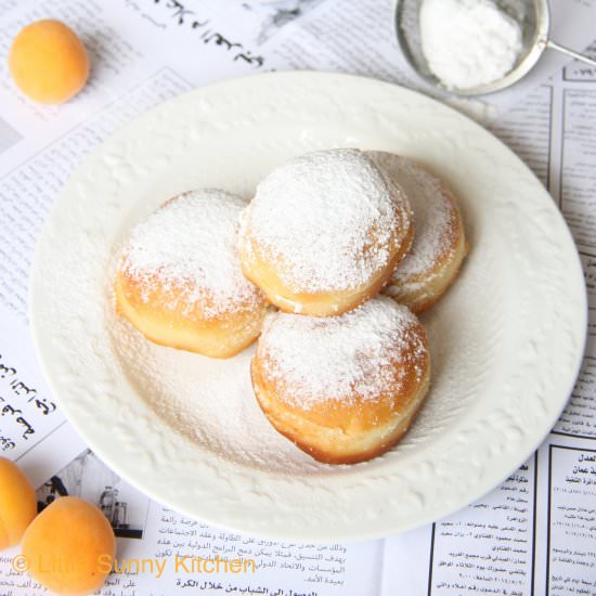 Jelly Doughnuts - Recipe photo by littlesunnykitchen