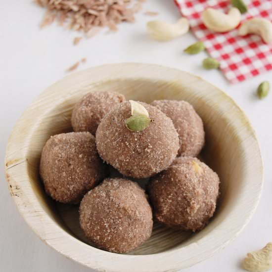 Red Aval Laddu - Recipe photo by 7aumsuvai