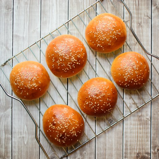 Homemade Hamburger Buns - Recipe photo by kitchenjoy