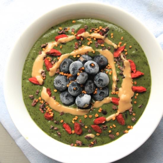 Green Smoothie Bowl - Recipe photo by NaturallySassy