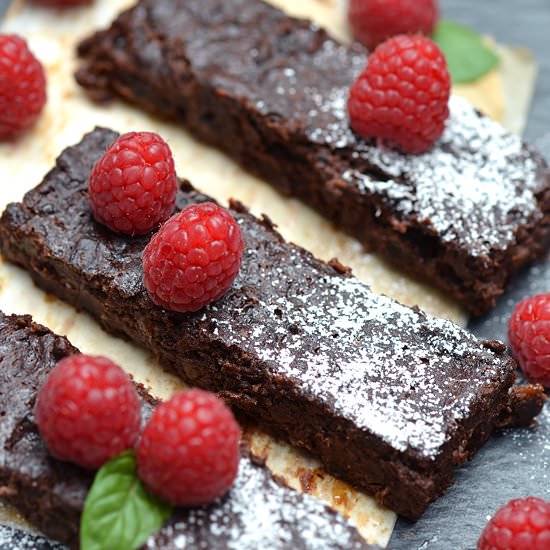 Berry Brownies - Recipe photo by twinfood
