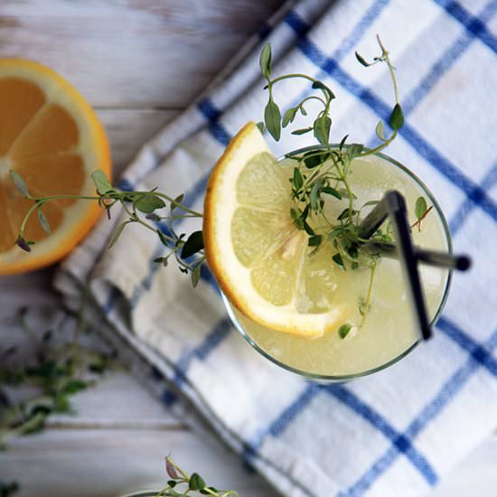 Thyme Lemonade - Recipe photo by cherryncinnamon
