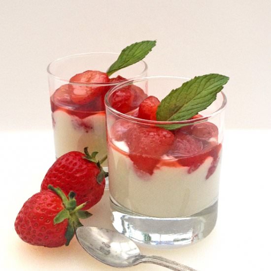 Skinny Strawberries and Cream - Recipe photo by The Crispy Crouton
