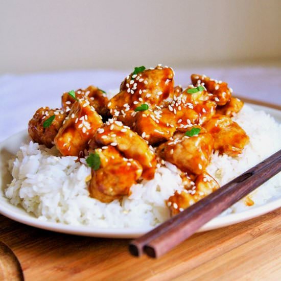 Crispy Honey Sesame Chicken - Recipe photo by thetastybite