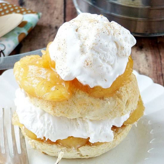 Apple Pie Shortbread - Recipe photo by sewlicious