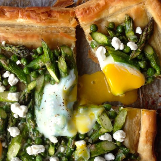 Asparagus, Egg and Goat Cheese Tart - Recipe photo by justataste