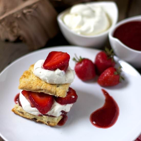 Smoked Strawberry Shortcake - Recipe photo by @Vindulge