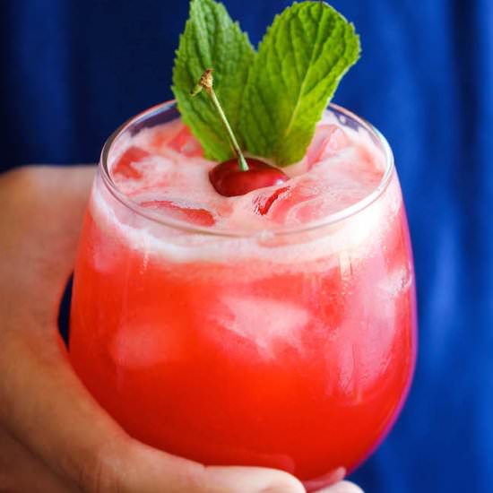 Sparkling Cherry Lemonade - Recipe photo by damndelicious