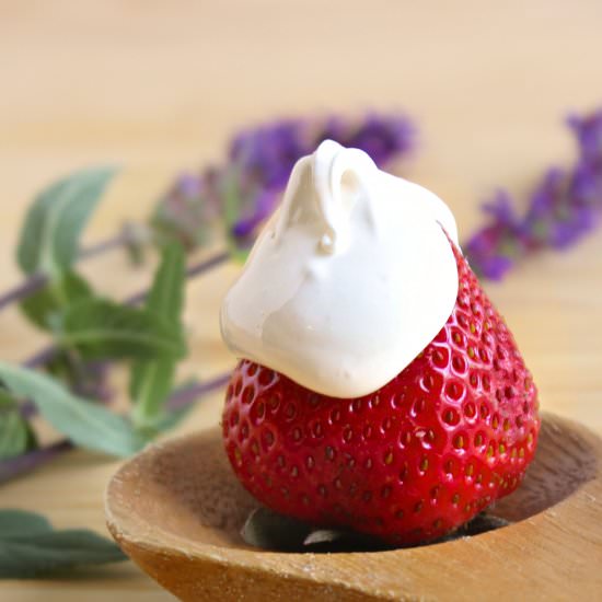 Marshmallow Creme Recipe - Recipe photo by Confectionalism