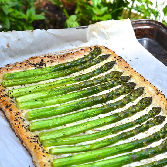 Asparagus and Cheese Tart - Recipe photo by Catherine Cuisine