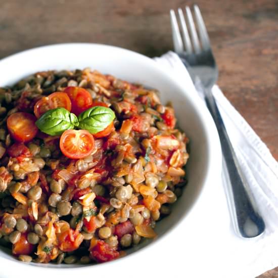 Lentils in Classic Tomato Sauce - Recipe photo by plantsontheplate