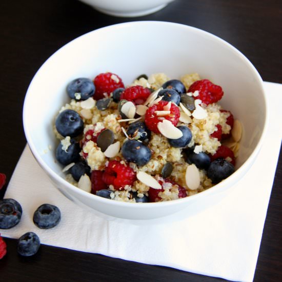 Quinoa Porridge - Recipe photo by littlesunnykitchen