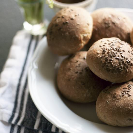Whole Wheat Rolls with Seeds - Recipe photo by plantsontheplate