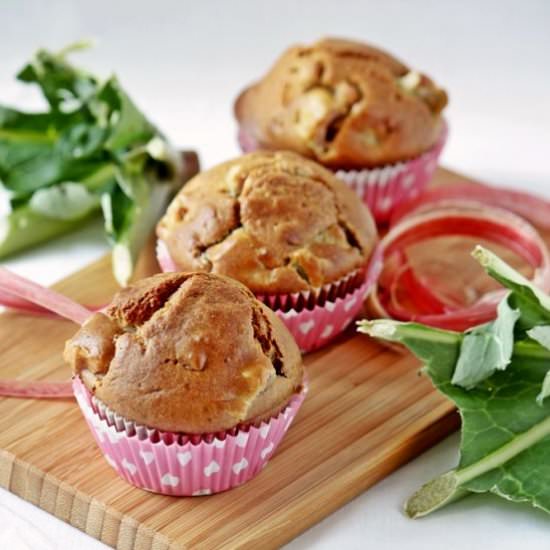 Fit Rhubarb Muffins - Recipe photo by Simple Sugars
