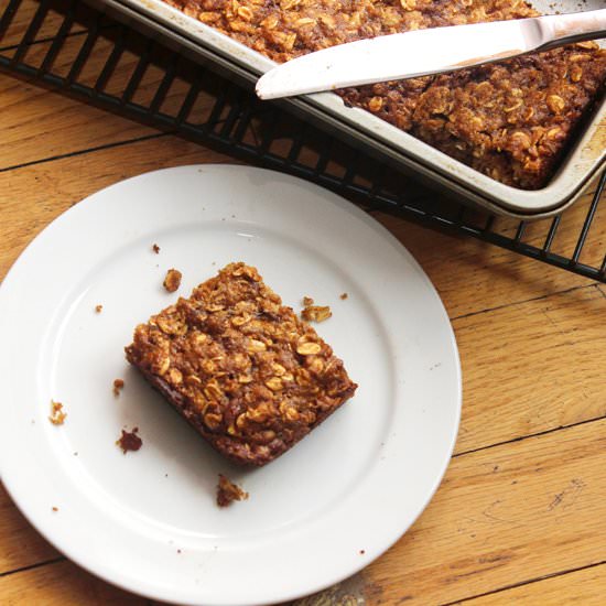 Chewy Oatmeal Yogurt Bars - Recipe photo by floobish