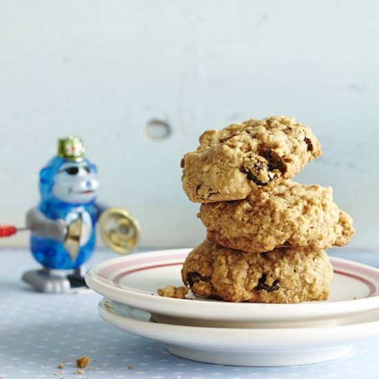Chewy Oatmeal Raisin Cookies - Recipe photo by Sweet Potato Chronicles