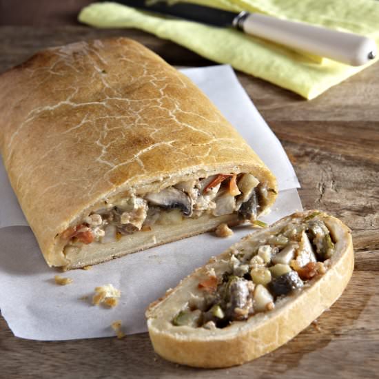 veggies and cheese pastry roll - Recipe photo by olibiakos