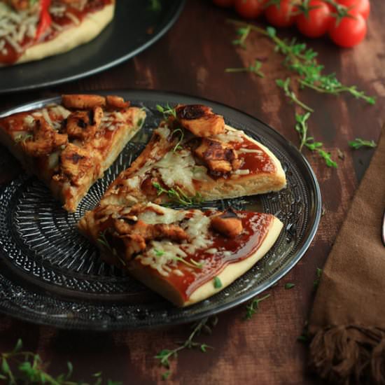 Barbeque Chicken Pizza - Recipe photo by najla koya