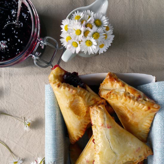 Blackberry Shortcrust - Recipe photo by julzalicious